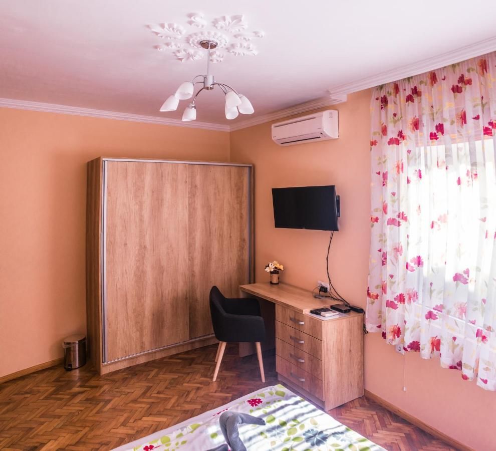 Проживание в семье Two Bedroom Apartment Downtown Ivanovi Варна-15