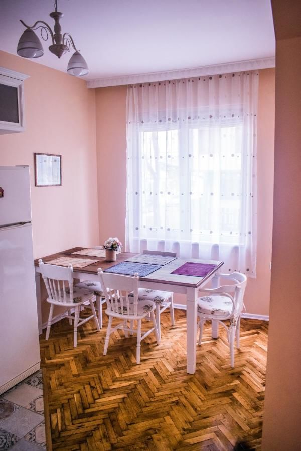 Проживание в семье Two Bedroom Apartment Downtown Ivanovi Варна-10